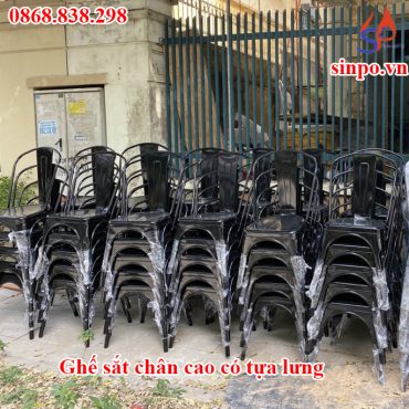 Ghế sắt chân cao có tựa lưng